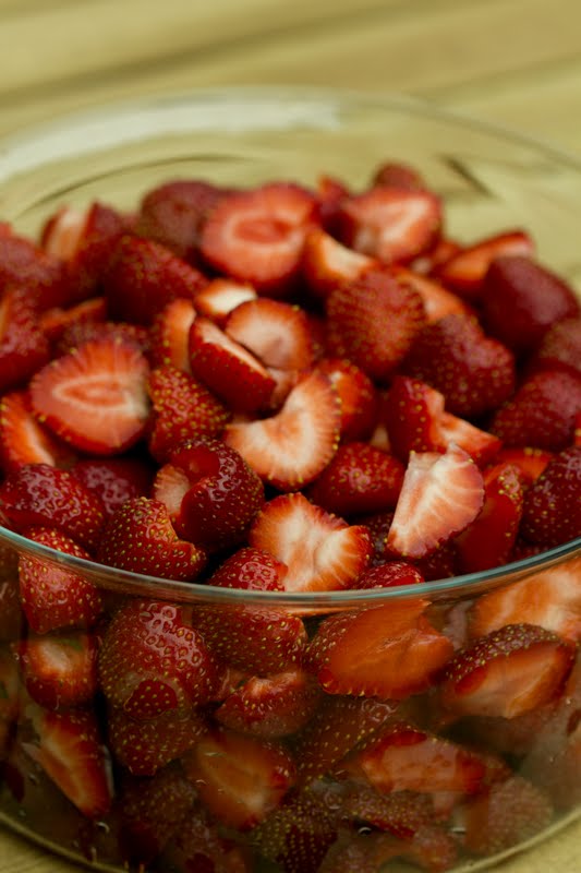 http://www.roastedmontreal.com/wp-content/uploads/2013/01/Stawberries.jpg