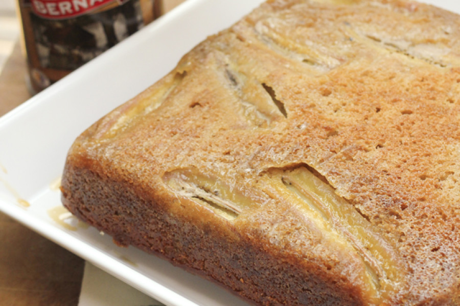 Sticky Maple Banana Bread | RoastedMontreal.com